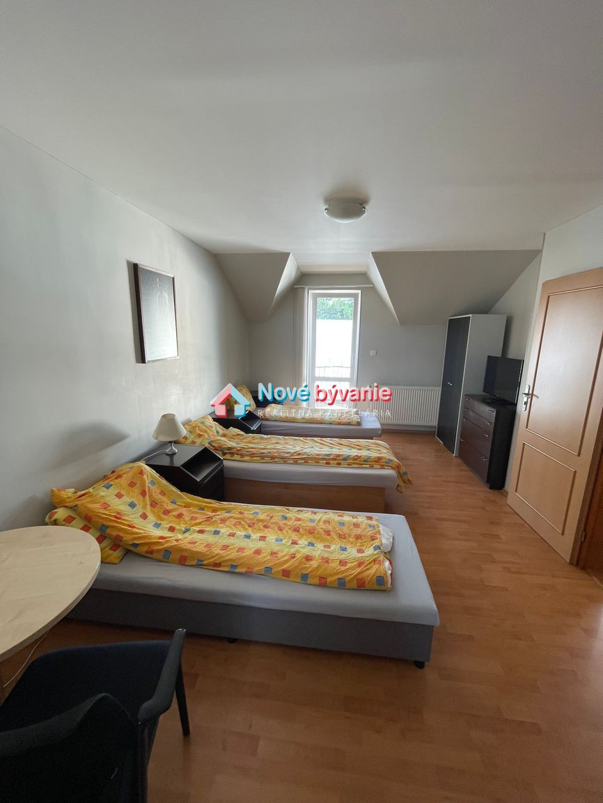 Prenájom veľkého domu – ubytovanie pre robotníkov / firmy – - 19