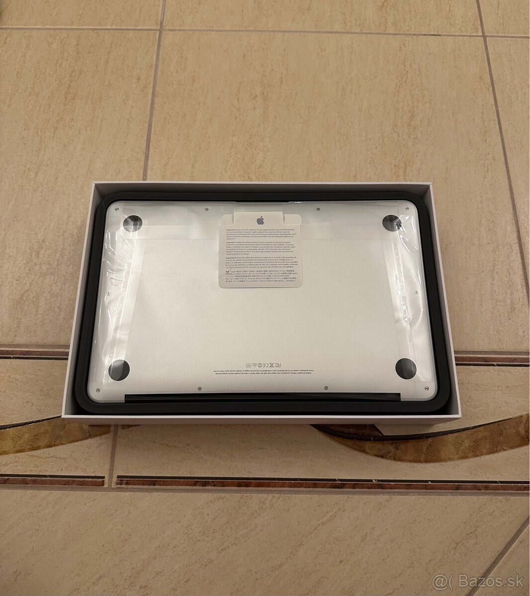 Apple MacBook Air 11- palcový TOP stav - 19