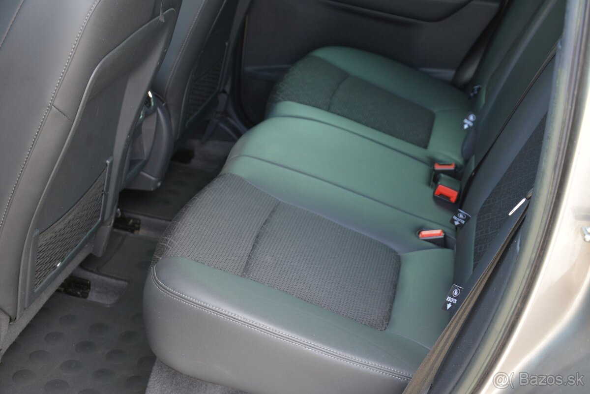 Peugeot 3008 1.60 Hdi, SR pôvod 1 majiteľ - 19