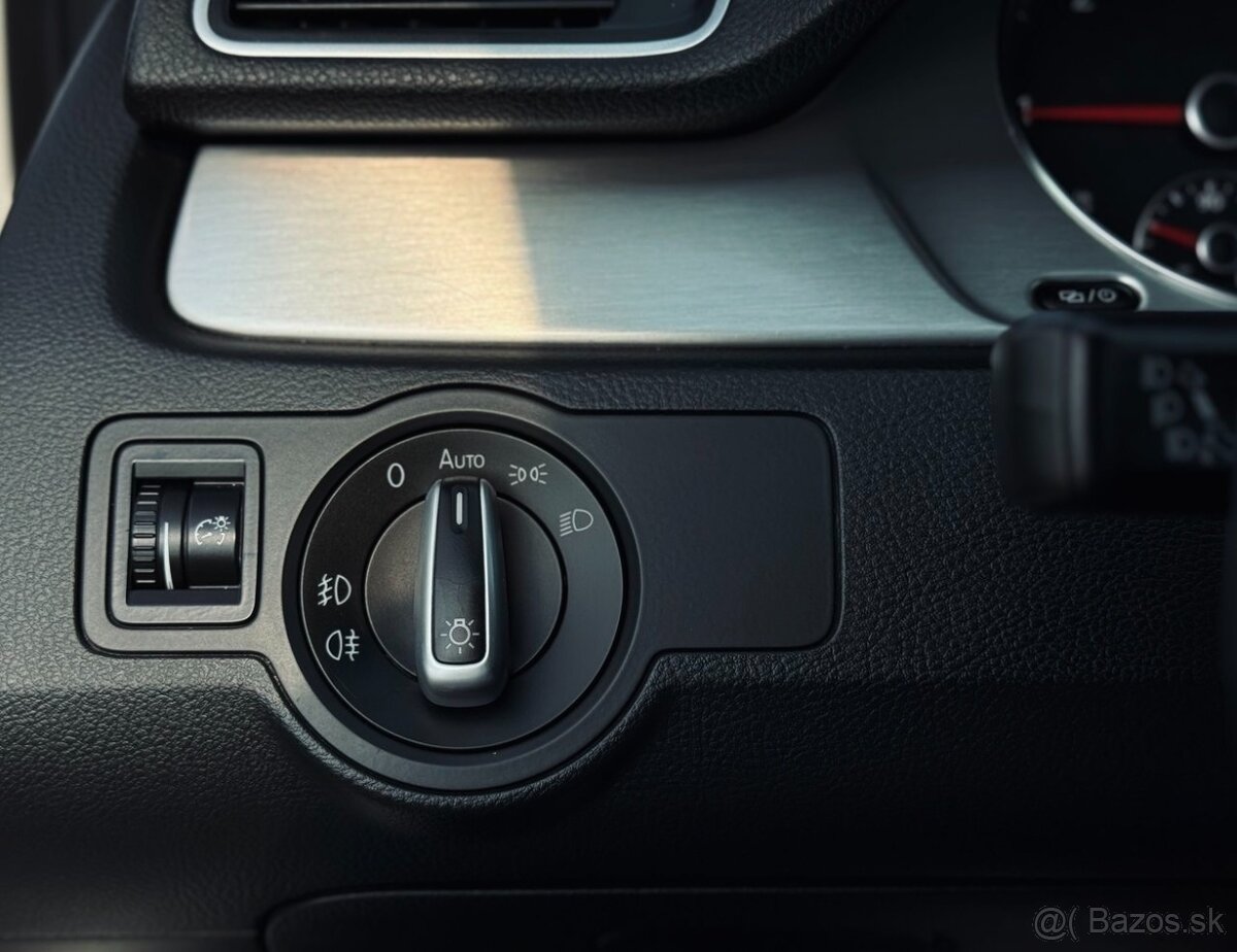 Volkswagen Passat Alltrack - 19