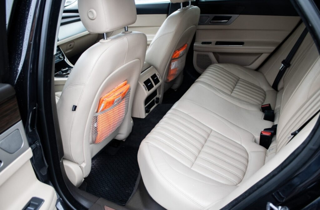 Jaguar XF 177kW (2017) - 19