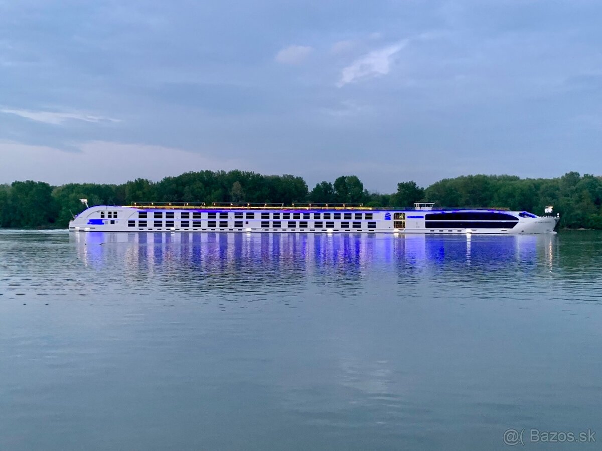 Štýlový hausbót na Dunaji je na predaj - 19