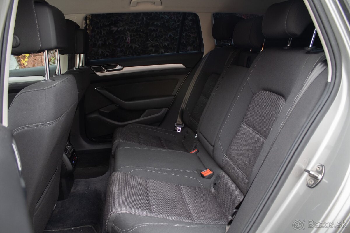 Volkswagen Passat Variant 1.6TDI DSG - 19