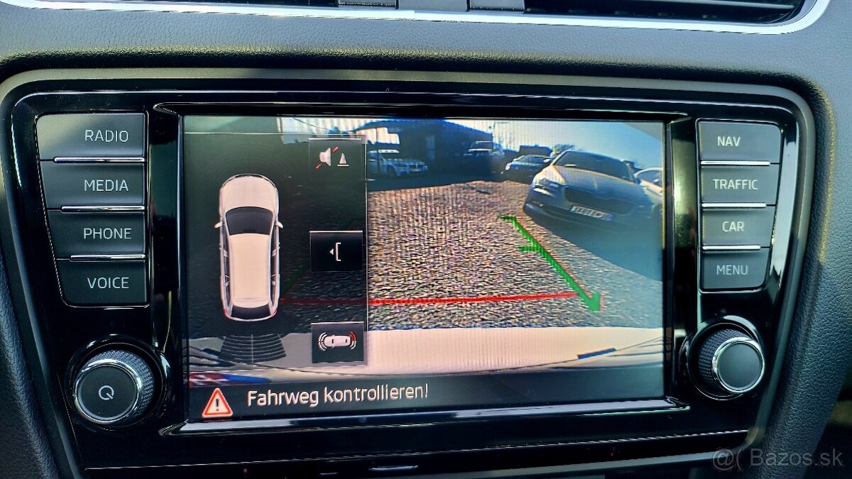 Škoda Octavia Combi 2.0 TDI DPF RS DSG - 19