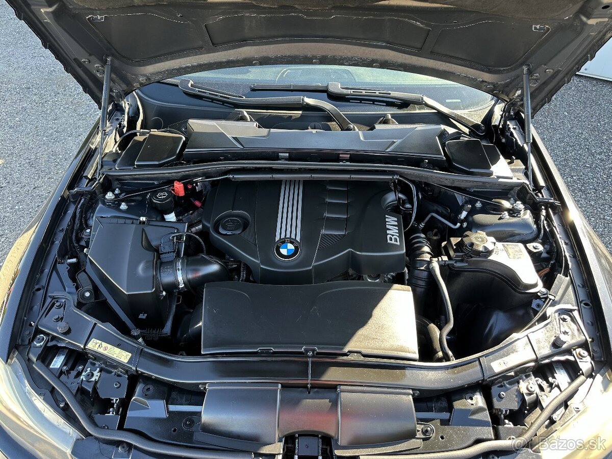BMW Rad 3 Touring 320d A/T - 19