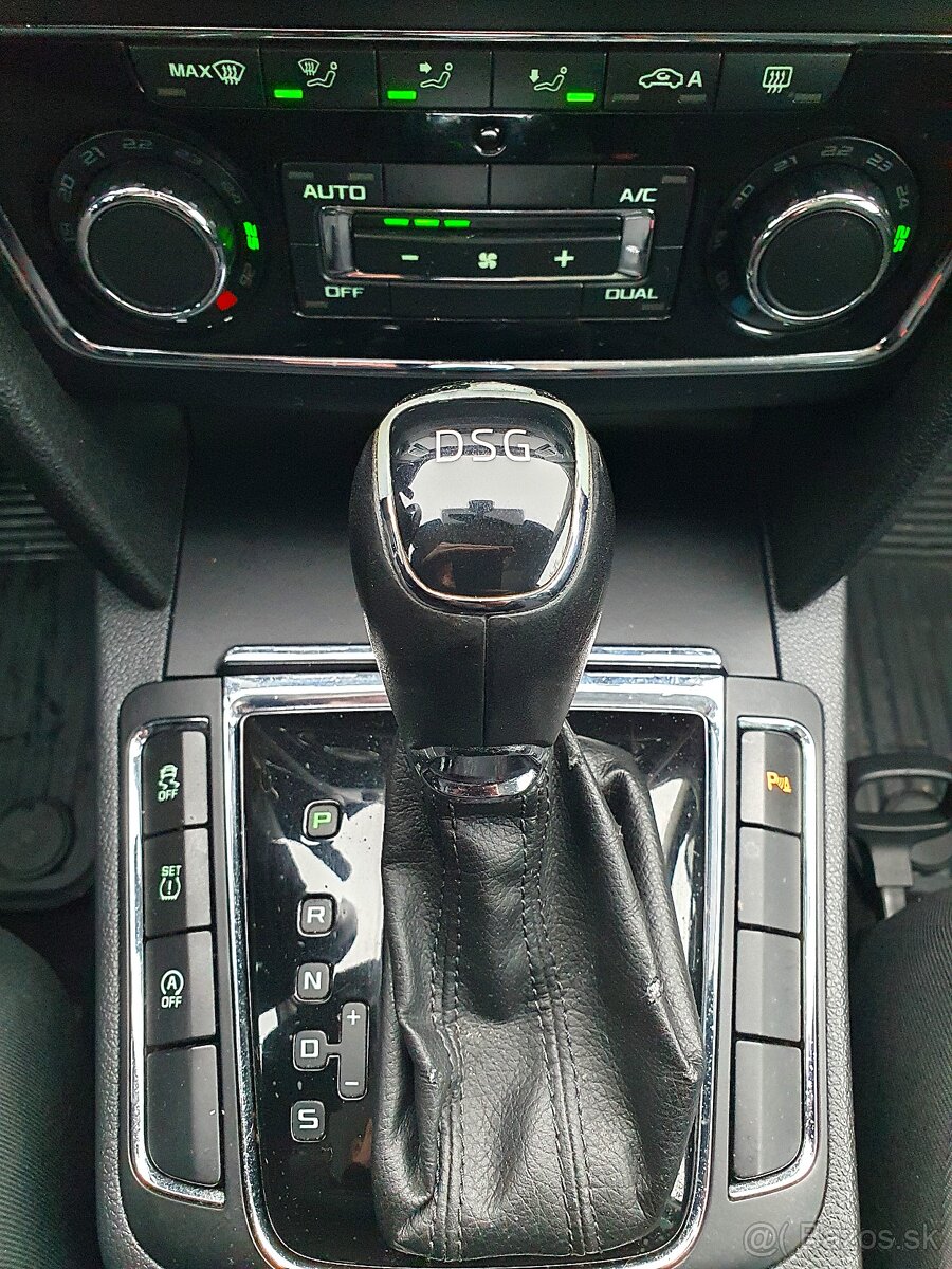 Škoda Superb Combi 1.6 TDI CR DPF Elegance DSG7 - 19
