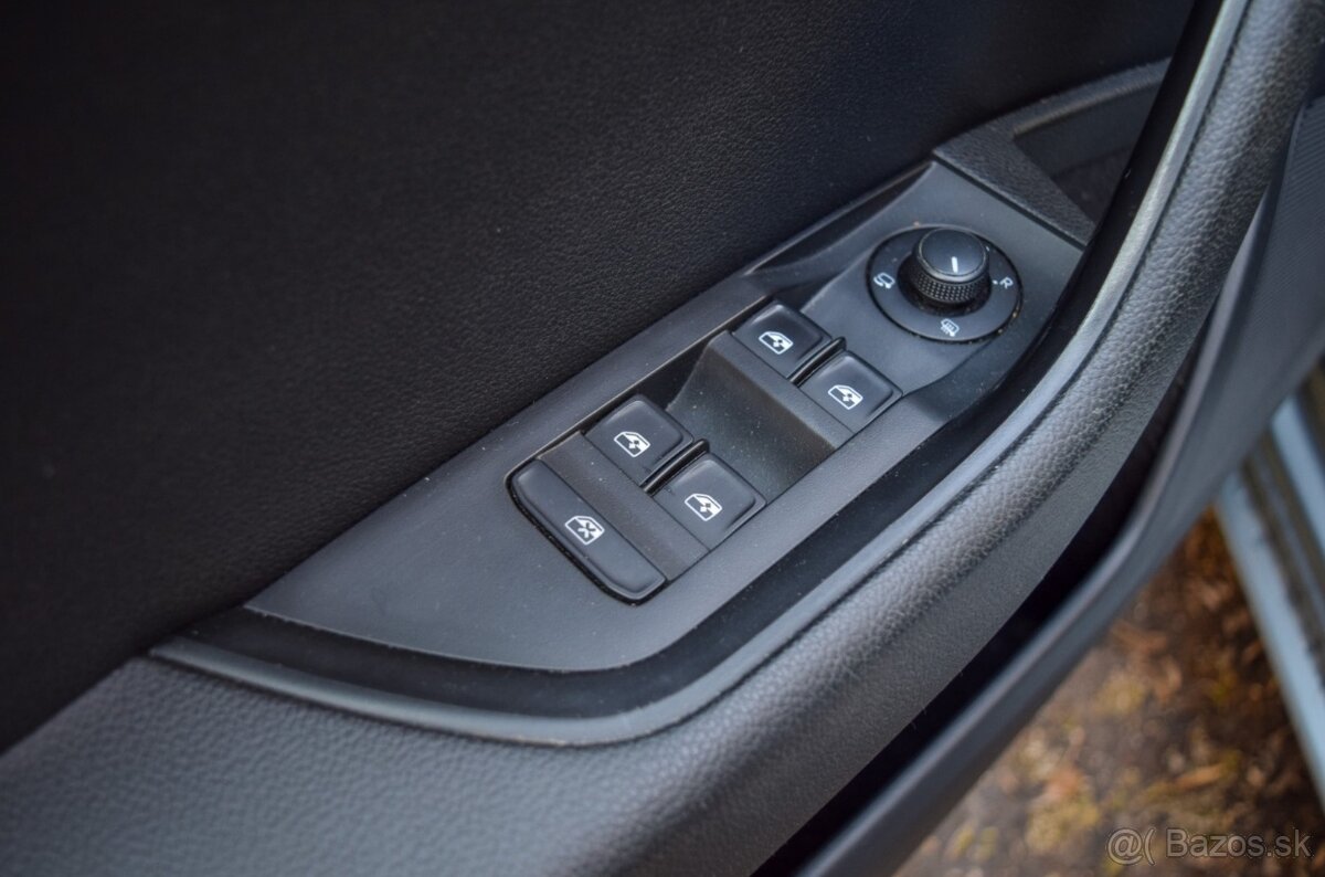 Škoda Superb Combi 1.6 TDI DSG - 19