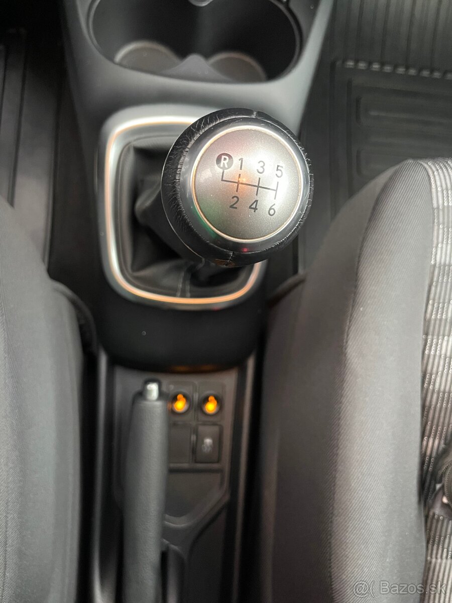 Toyota Yaris 1.33 Dual VVT-i Edition 45 Benzín - 19