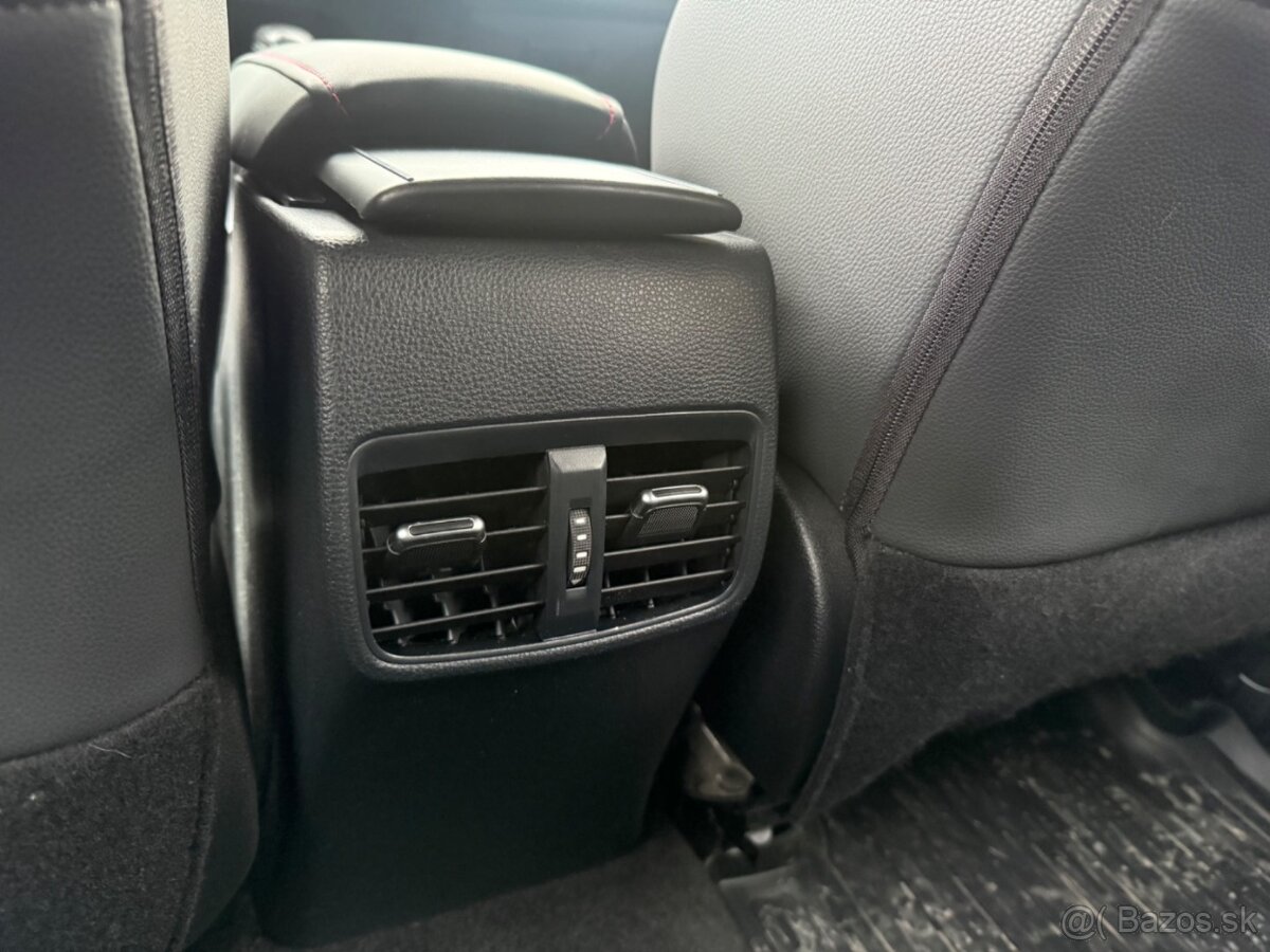 Toyota Corolla Combi 2.0 HEV Executive 1.Majiteľ ,SR, komple - 19