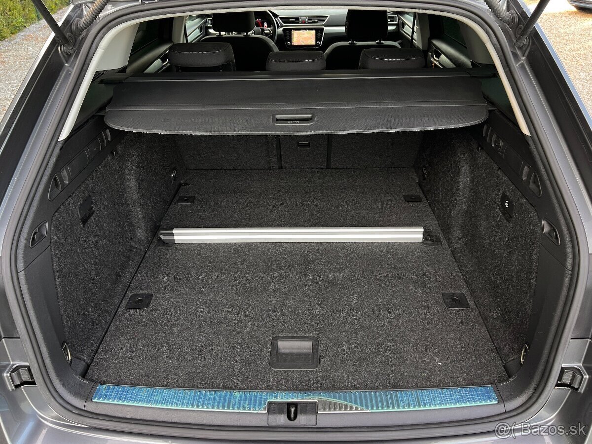 Škoda Superb Combi 2.0 TDI SCR Style DSG - 19