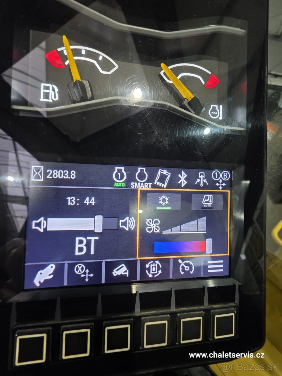 Pásový bagr CAT 308 CR, rok výroby 2019, 2803 mth, 3x lžíce - 19