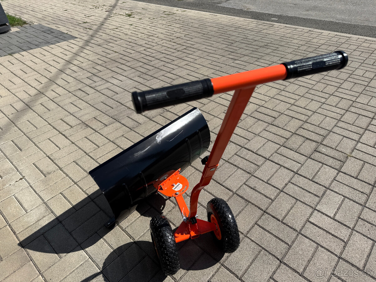 Pluhová lopata na sneh na kolesách značky FUXTEC - 19