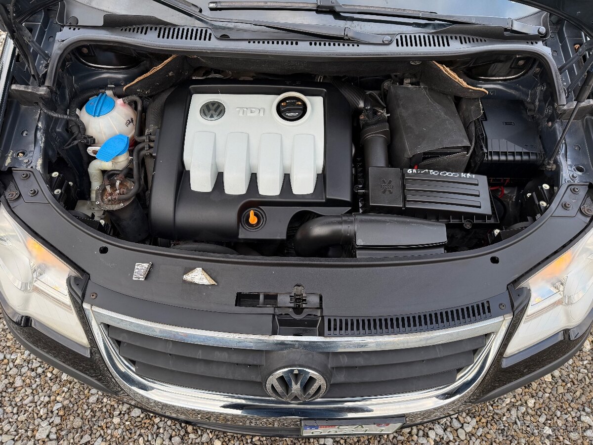 Volkswagen Touran 1.9TDI Comfortline - 19