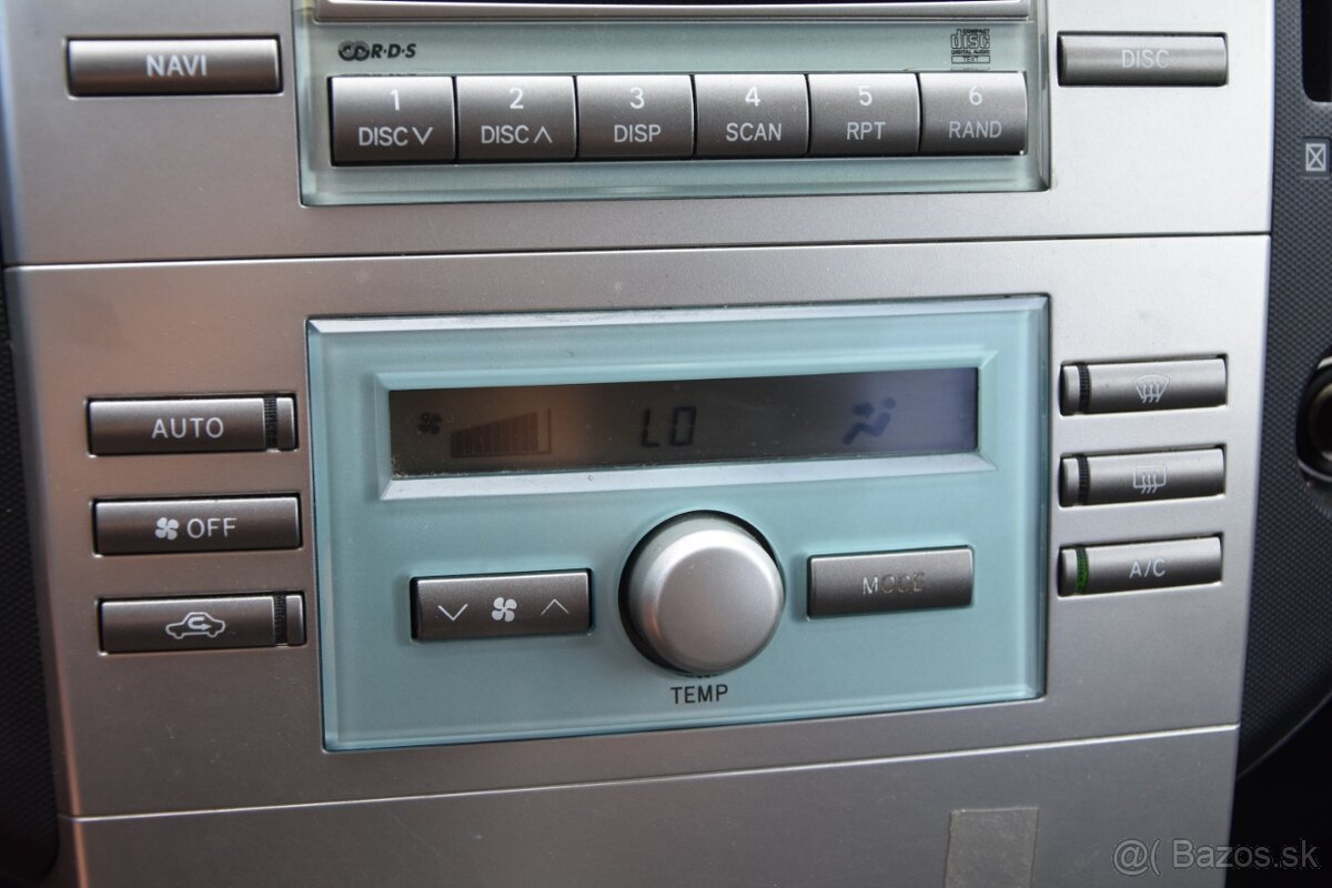 Toyota Corolla Verso 2.0 D-4D Base - 19