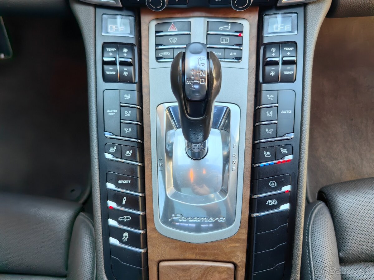 PORSCHE PANAMERA 4 -FACELIFT-4X4-MOZNA VYMENA - 19