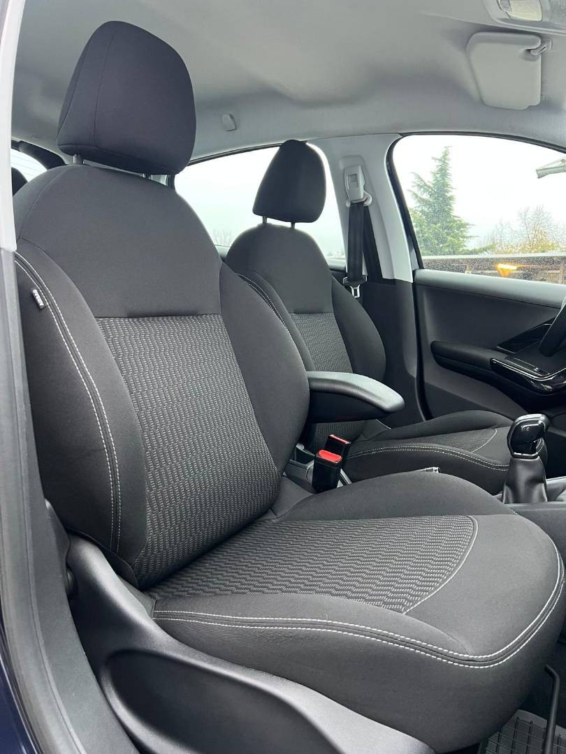 Peugeot 208 1.2 PureTech Active E6.2 - 19