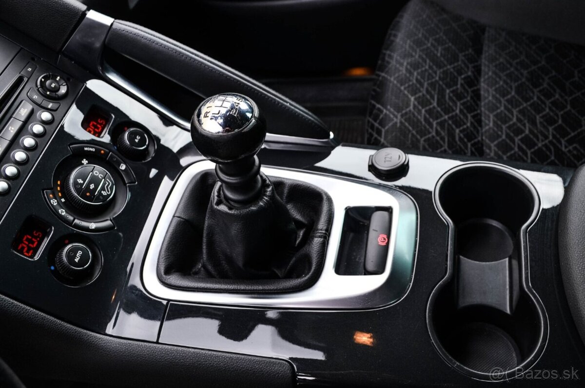 Peugeot 3008 1.6 blueHDI - 19