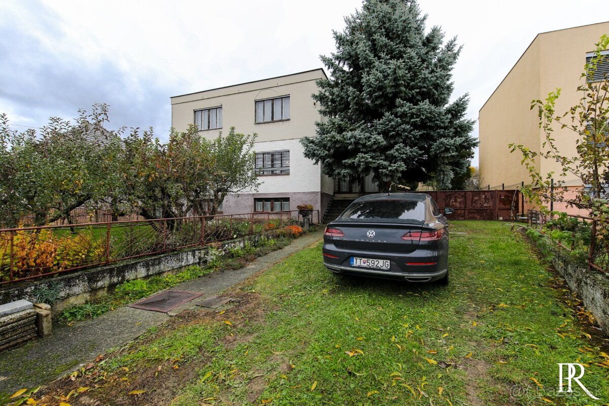 PREDAJ 5 IZBOVÝ RODINNÝ DOM S GARÁŽOU, DOLNÉ TRHOVIŠTE - 19