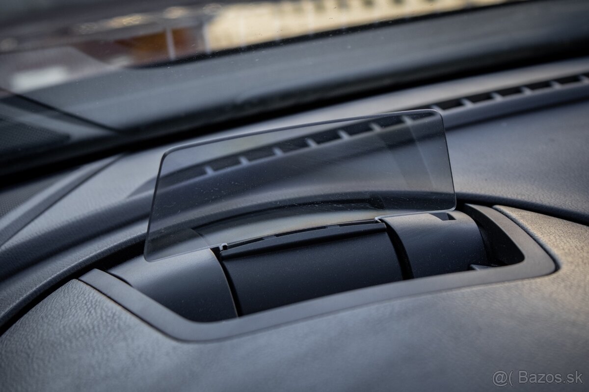 Mazda 6 Combi (Wagon) 6 2.2 Skyactiv-D Revolution PLUS A/T - 19