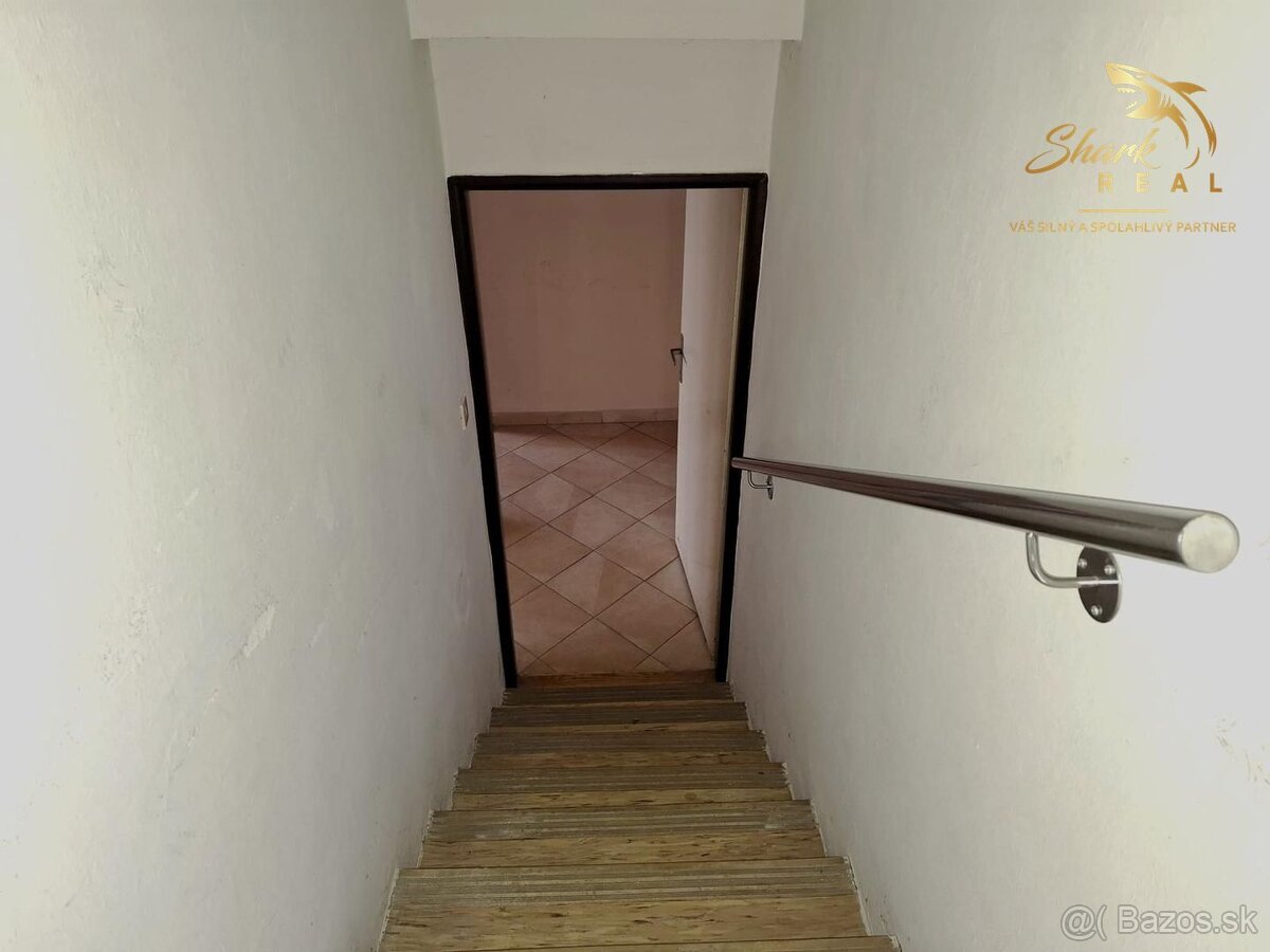 Rodinný dom so záhradou - 19