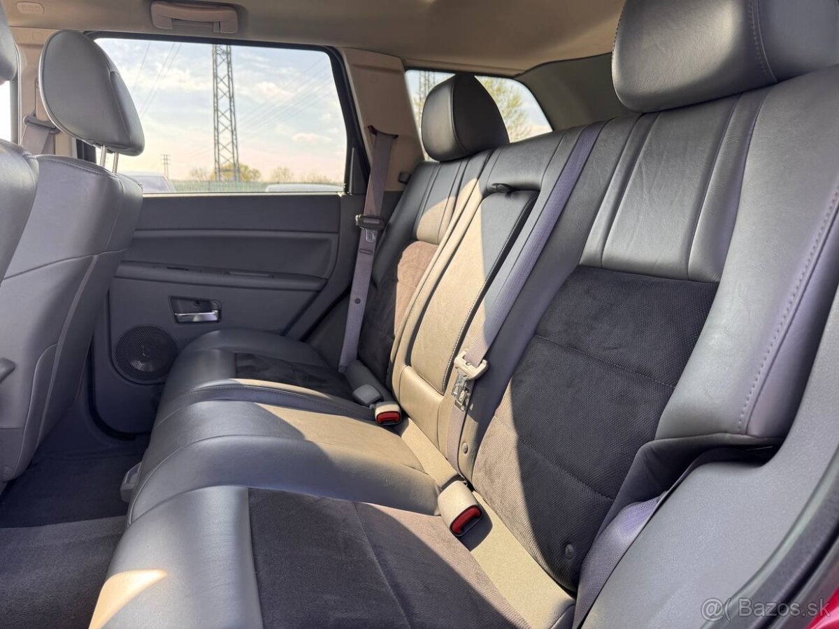 Jeep Grand Cherokee SRT 6.1 HEMI - 19