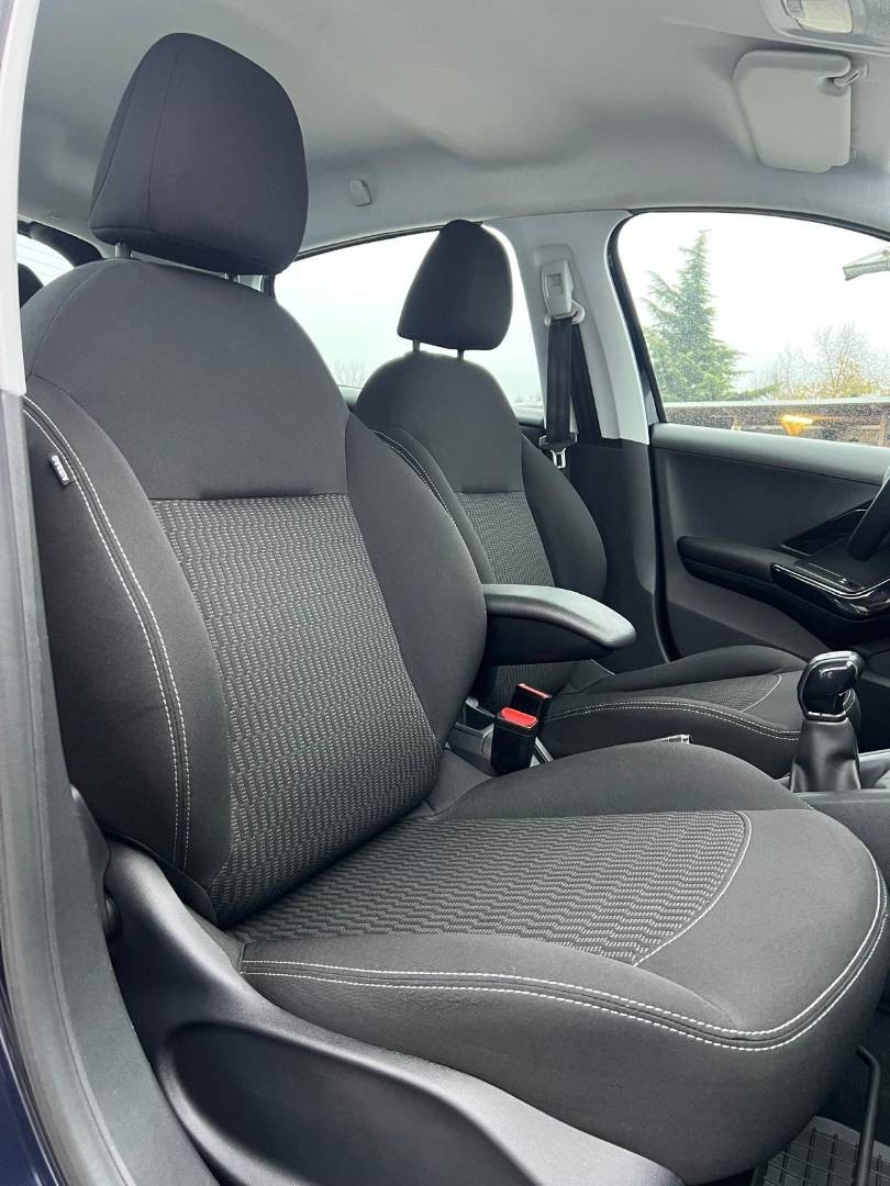 Peugeot 208 1.2 PureTech Active E6.2 - 19