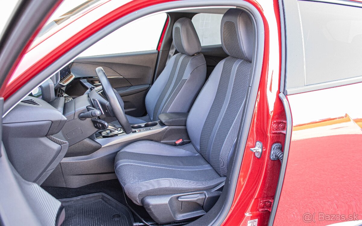 Peugeot 2008 1.2 PureTech Allure 96kW automat - 19