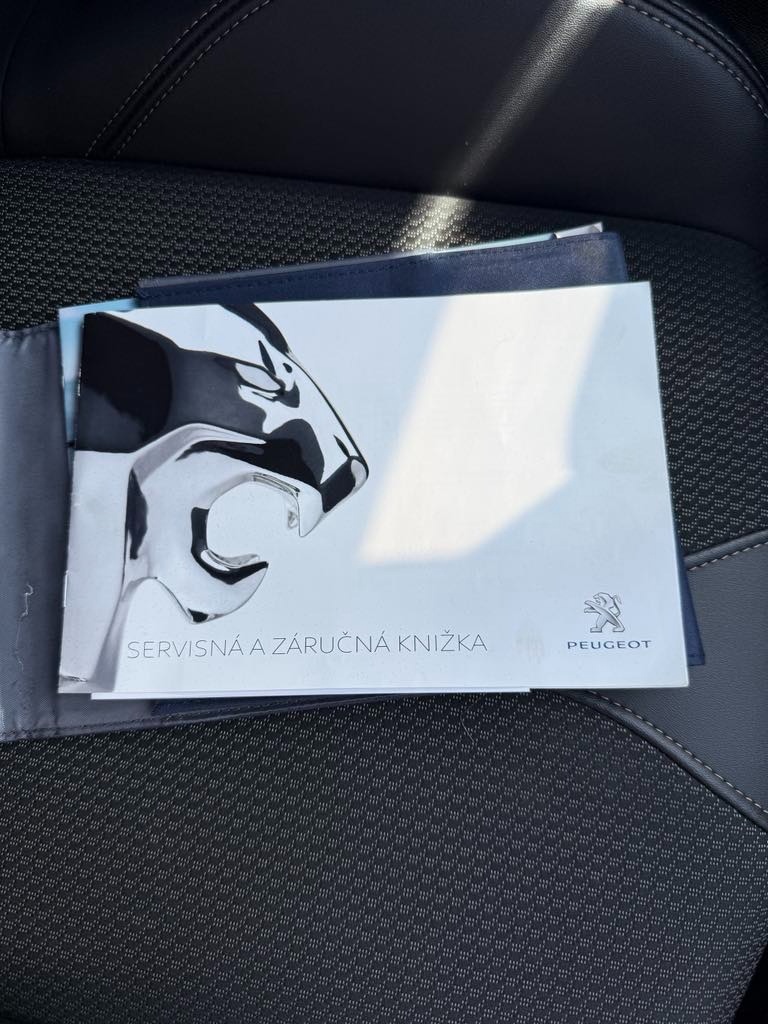 Peugeot 3008 GT automat diesel 96kw 67.000km - 19