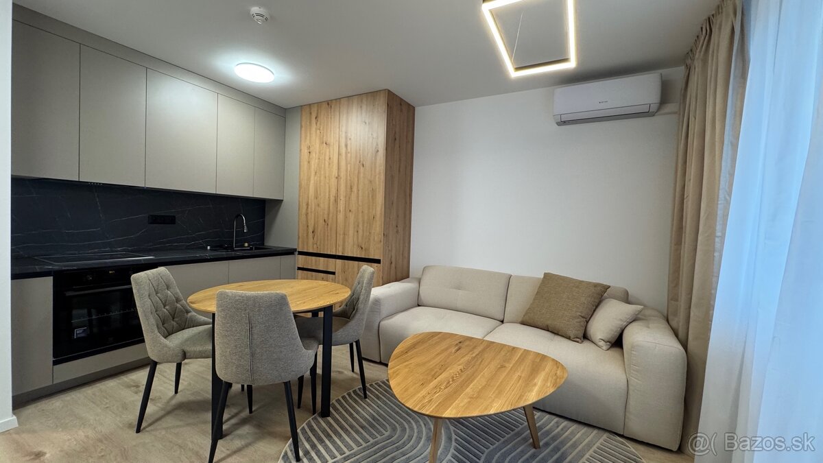 Na prenájom 2-izbový byt s balkónom a parkingom – FUNGL NOVÝ - 19