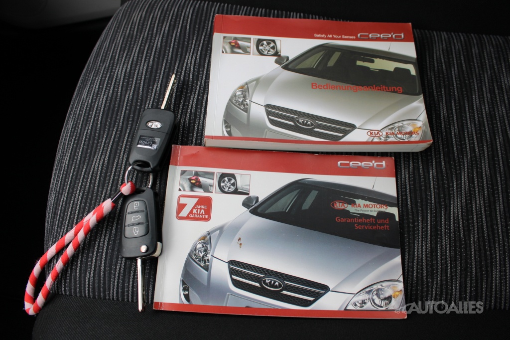 Kia Ceed 1,4 i 16V 80 kW - 19