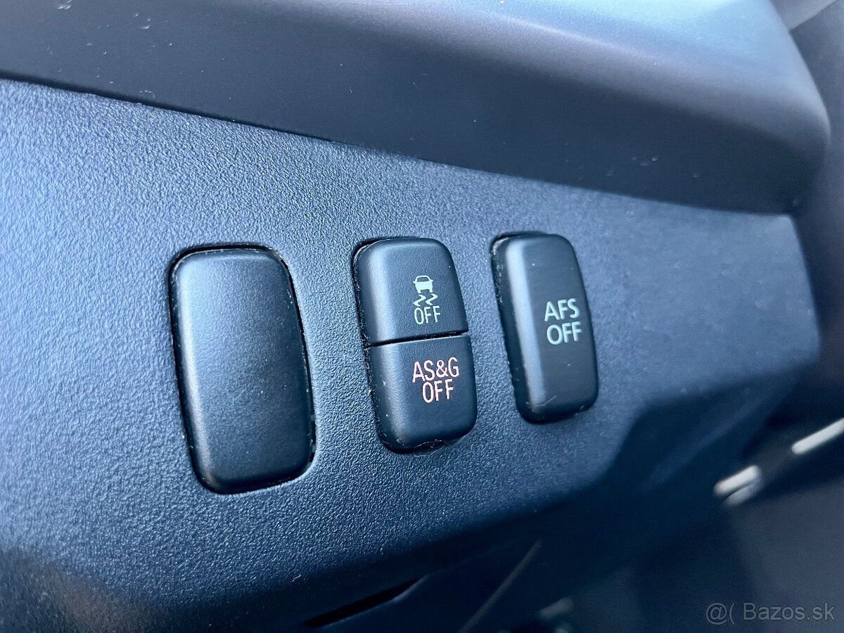 Mitsubishi Lancer 1.6 MIVEC Benzín Sportback 86kW + Xenóny - 19