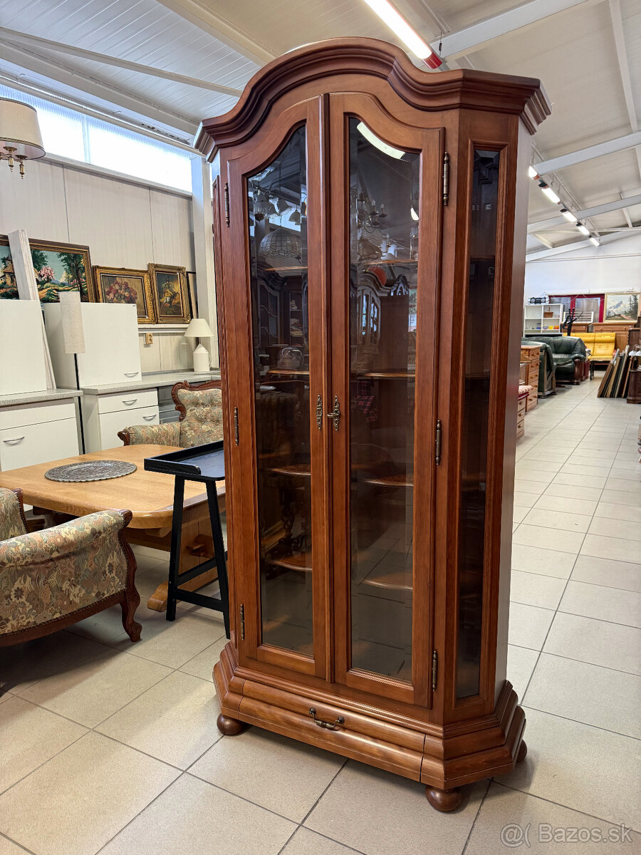 Dubové příborníky a vitriny Belgie a Německo - 19