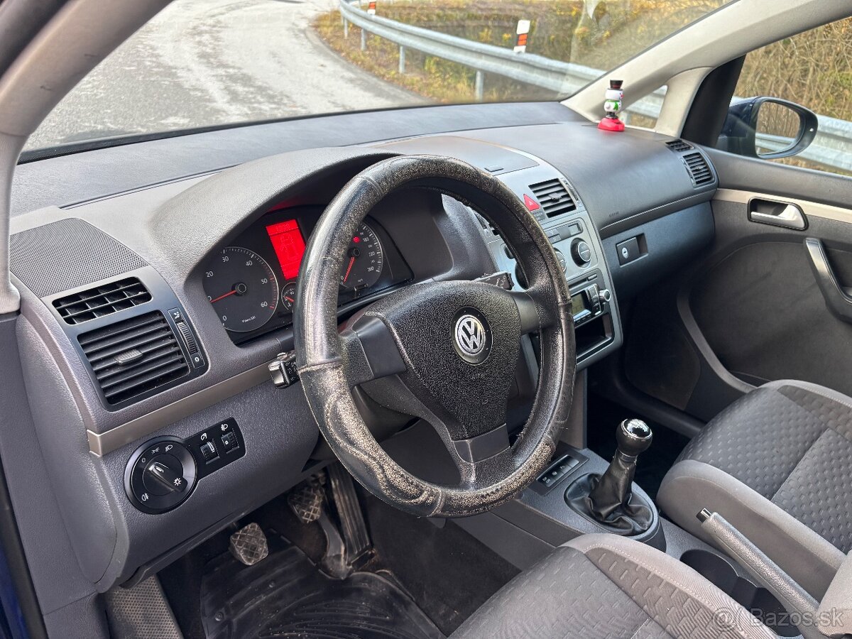 Volkswagen Touran 2.0tdi 103kw m6 - 19