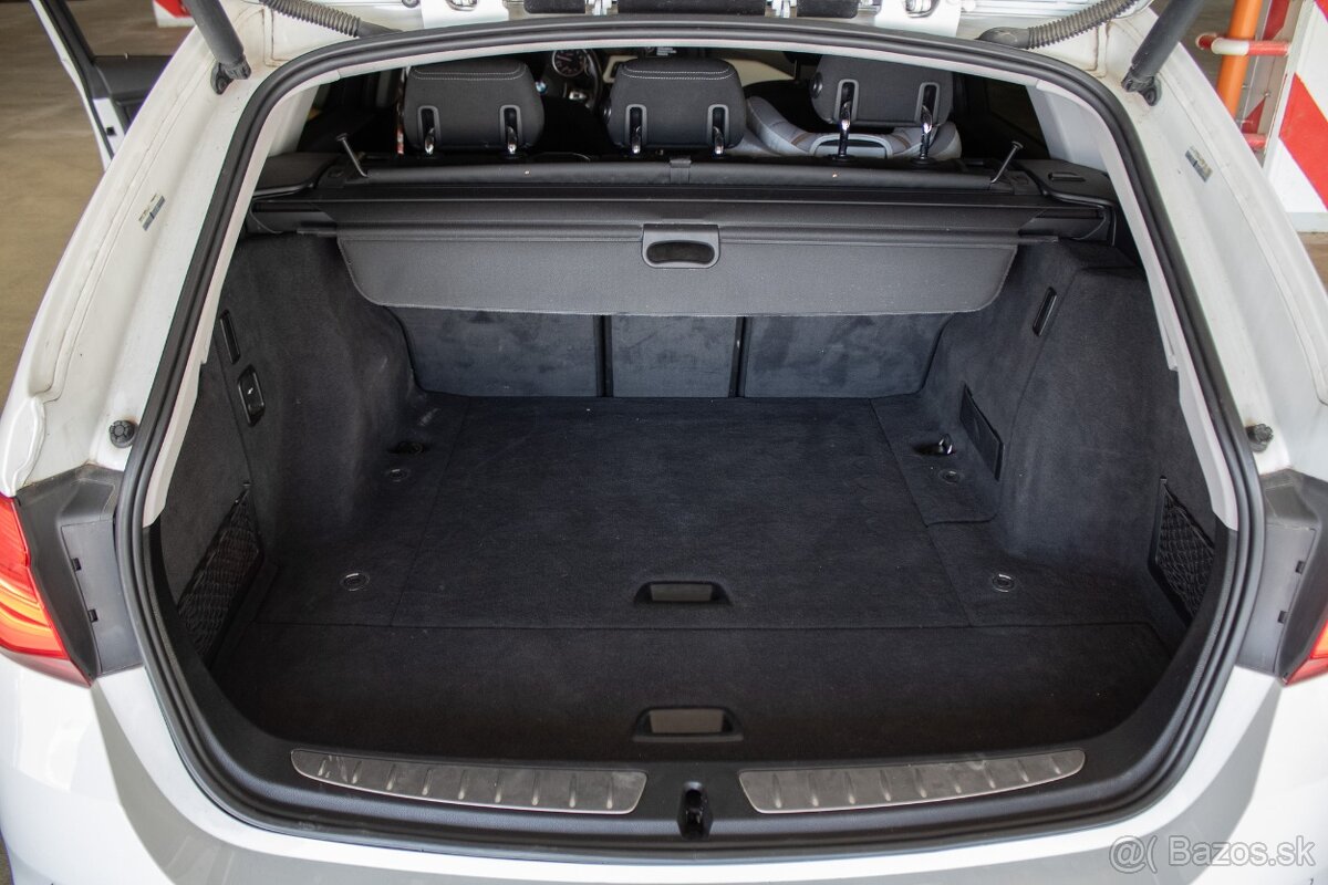 BMW Rad 3 Touring 318i A/T - 19