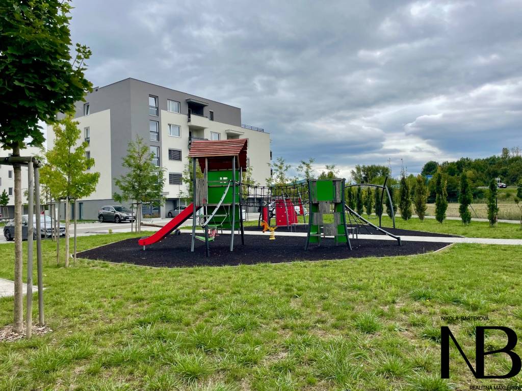 Na predaj štýlový 2-izbový byt s loggiou a parkovaním – TN, - 19