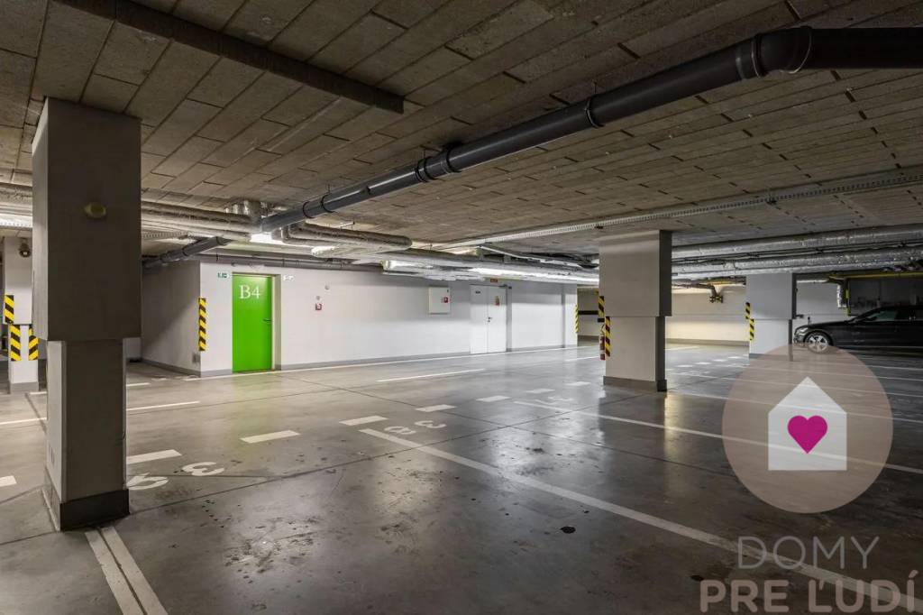 BA/IV-Prenájom zariadeného 2i bytu s balkónom a parkingom v - 19