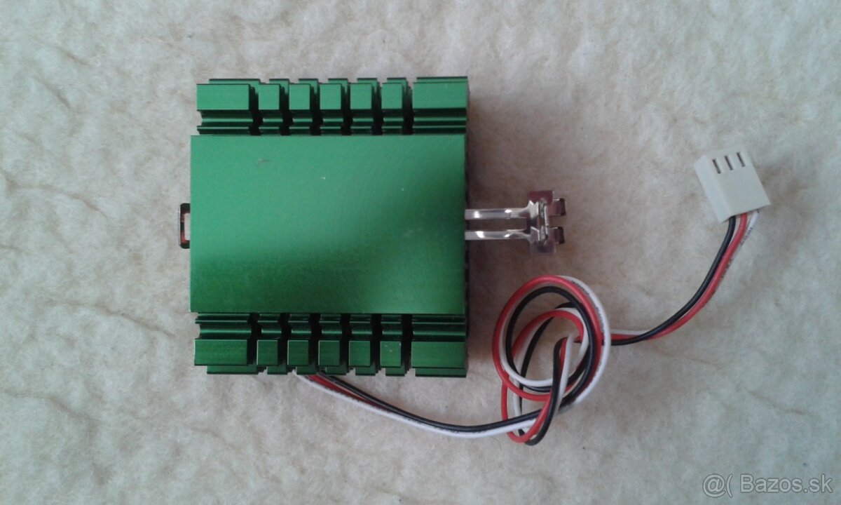 Intel Pentium 4 s775 + Intel Celeron s370 + 3x Active cooler - 19