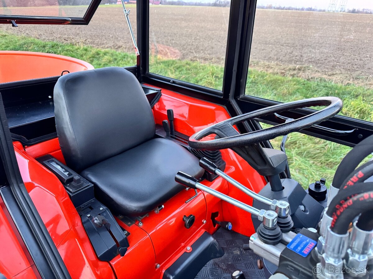 KUBOTA GL23 vyhřívaná kabina • radlice + sypa - 19
