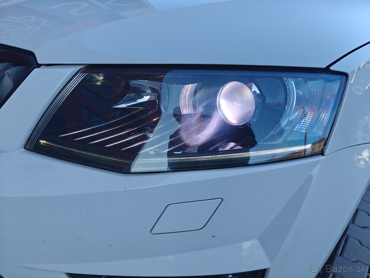 ŠKODA OCTAVIA RS COMBI DSG TDI - 19