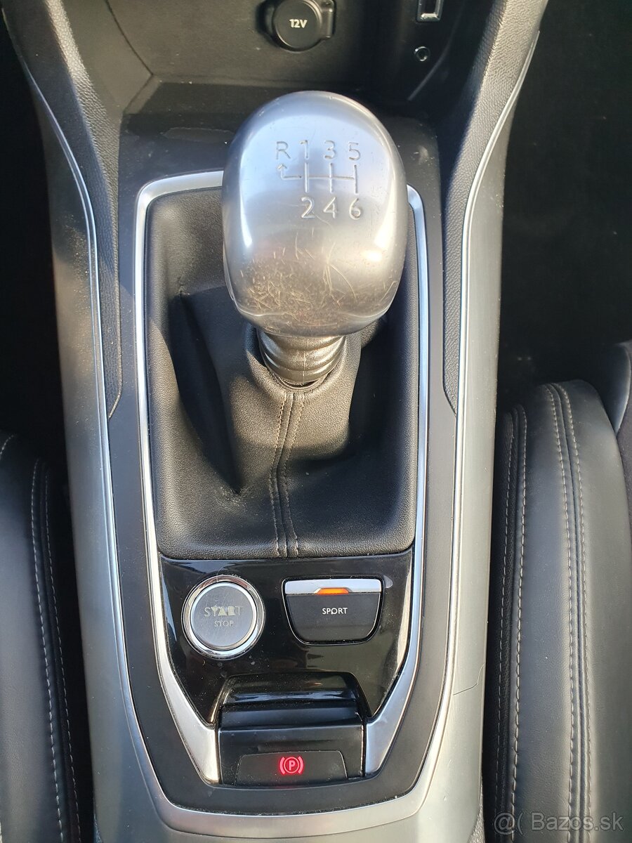 Peugeot 308 1.2 e-THP 130k Business GT line - 19