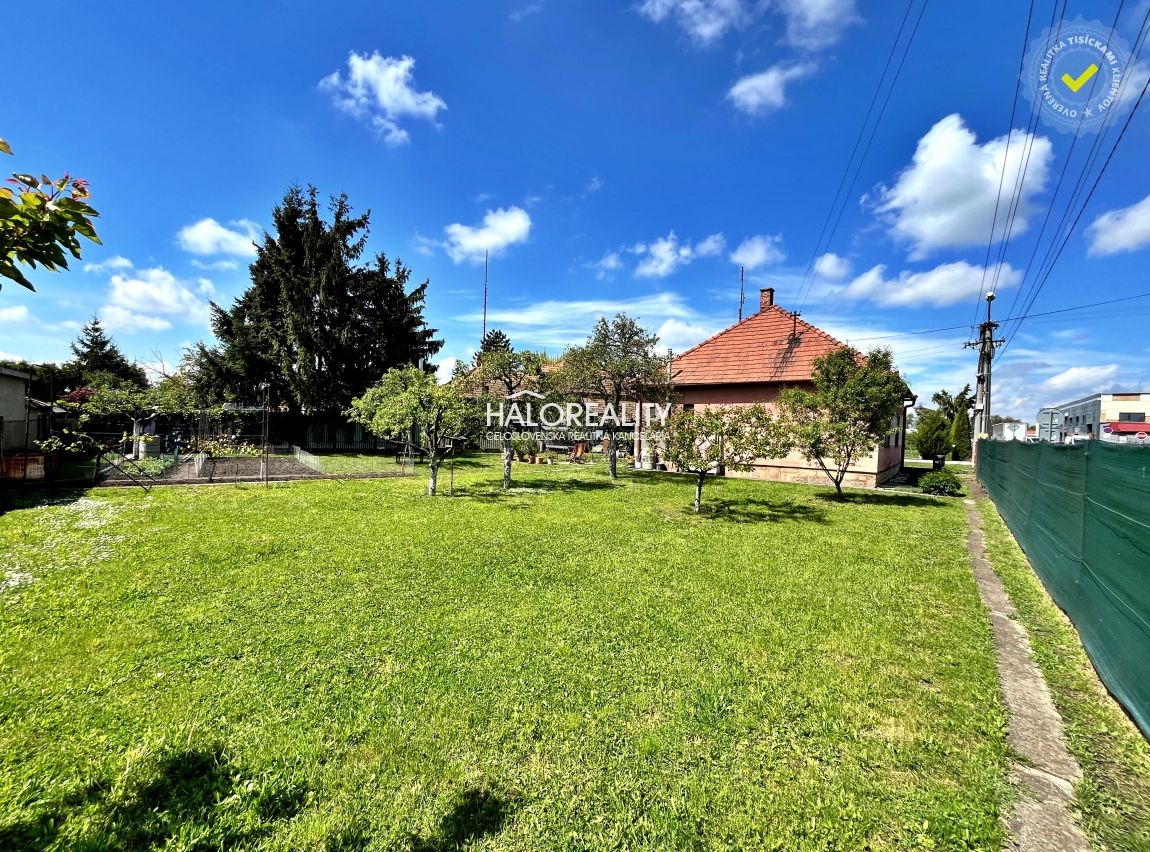 HALO reality - Predaj, rodinný dom Levice, vhodný aj ako inv - 19