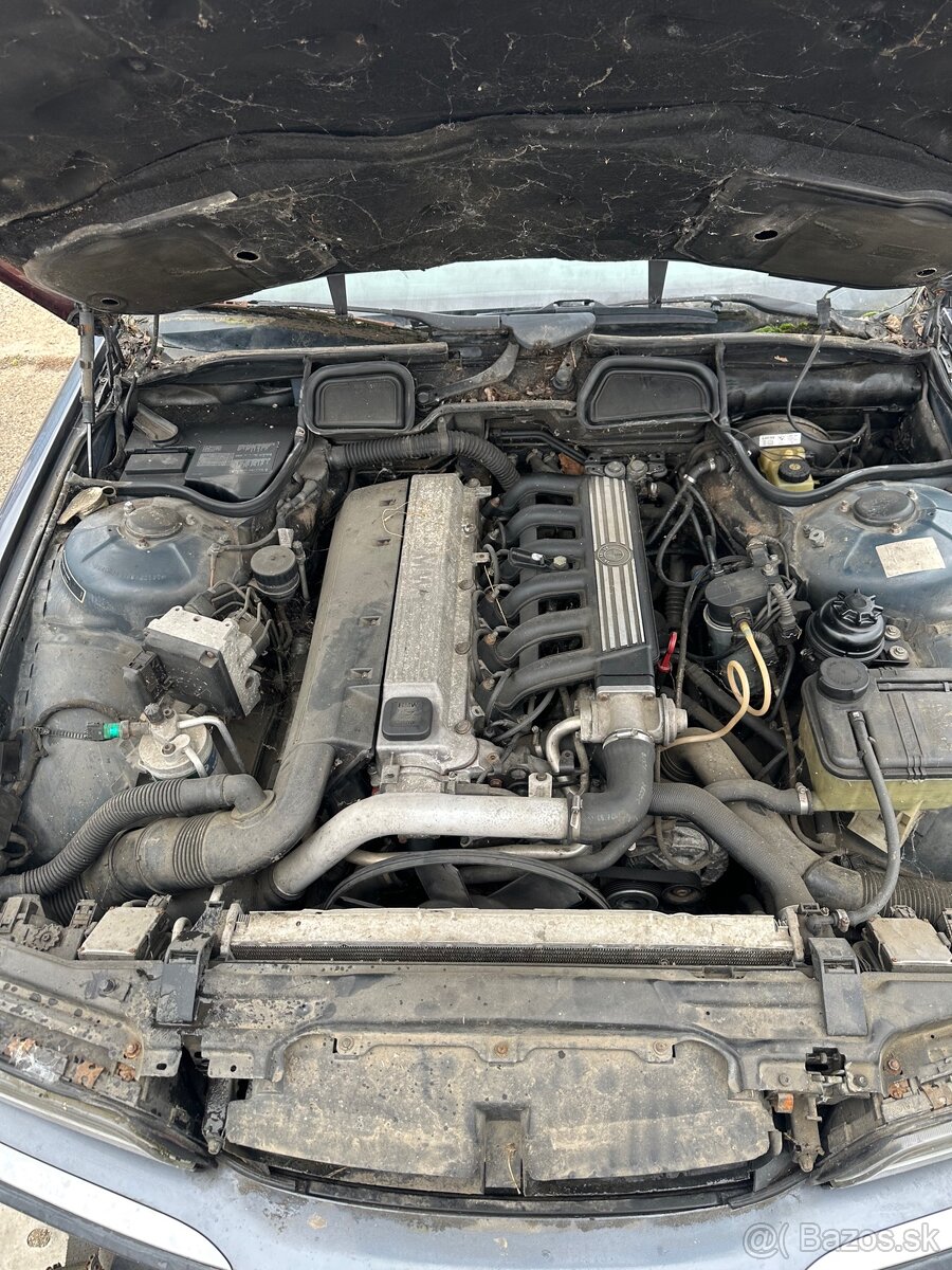 Rozpredam BMW e38 725tds - 19