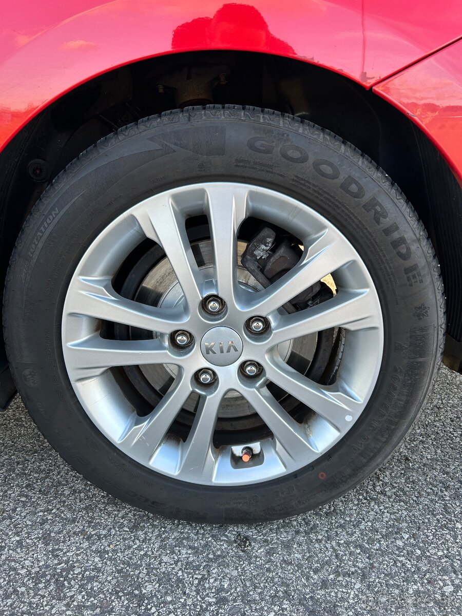 KIA CEED SW 1.6GDI 99KW BENZIN - 19