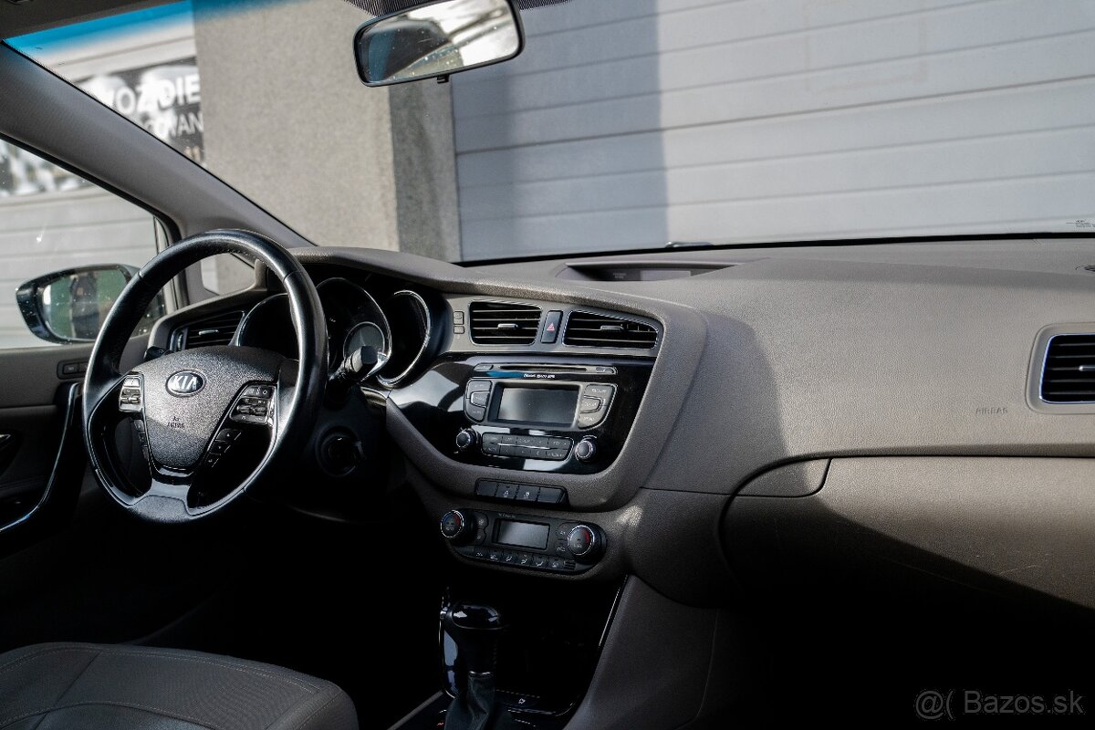 Kia Ceed GOLD, automat, úplná história - 19