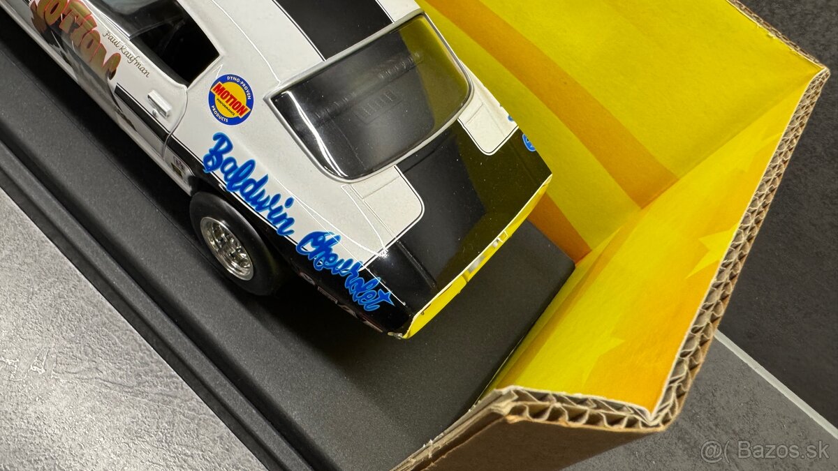 Chevrolet Corvette Camaro 1:18 - 19