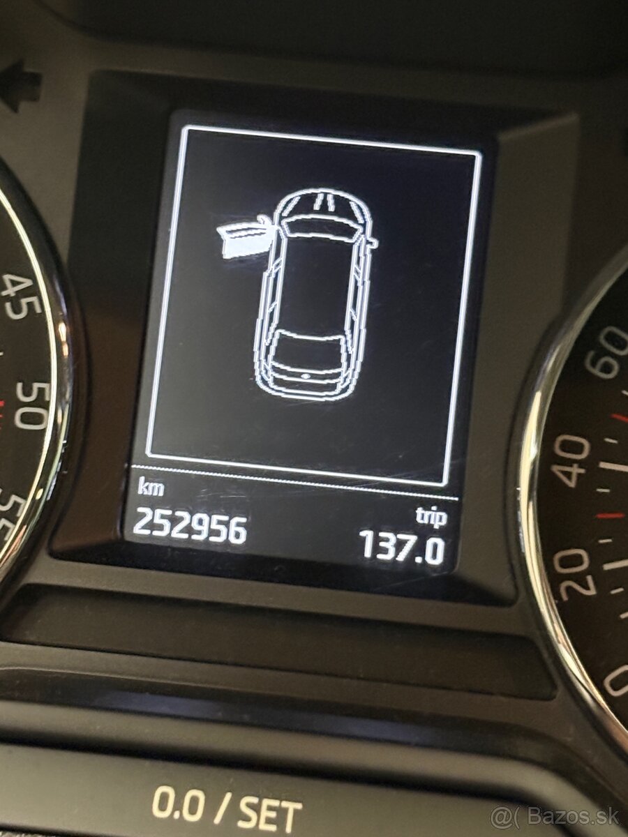 Skoda octavia 3 1.6tdi dsg - 19