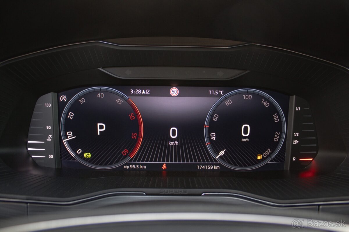 Škoda Superb Combi 2.0 TDI DSG - 19