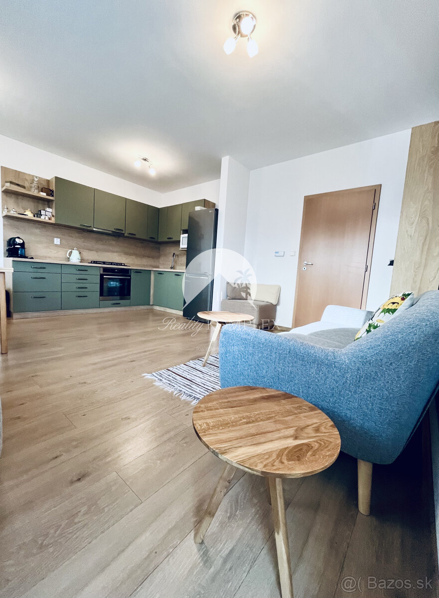 Reality KOMPLEX s.r.o., Vám ponúka na predaj 3-izbový byt v - 19