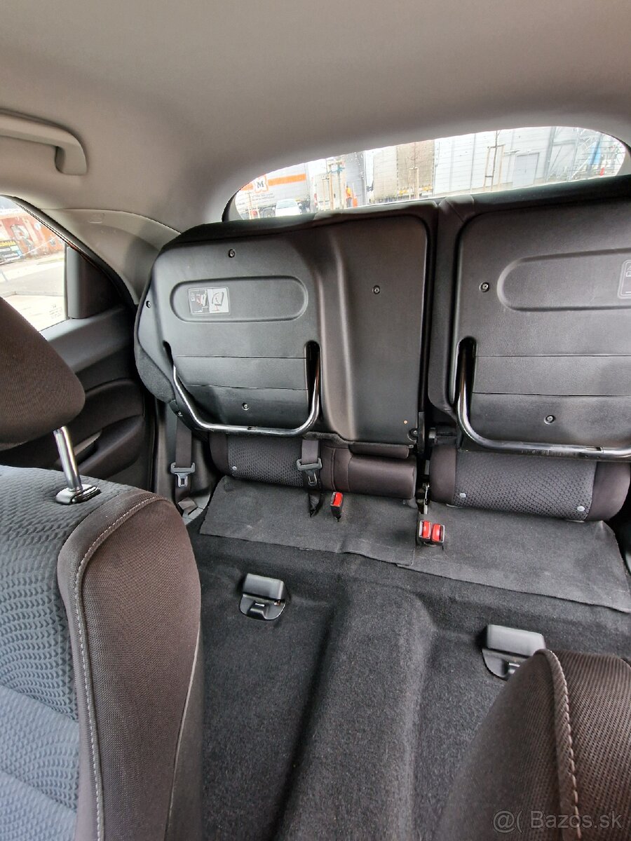 Honda Civic 5D SPORT 1.8 I-VTEC BENZÍN
I-Vtec - 19