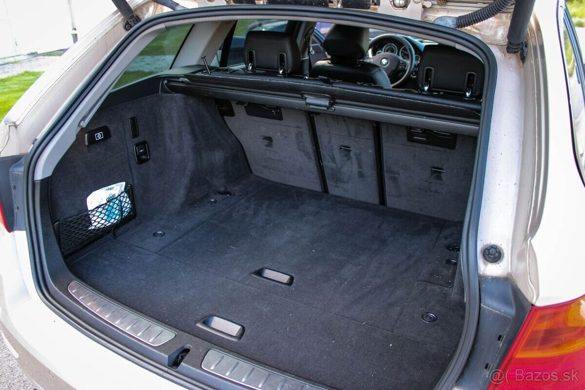 BMW Rad 3 Touring 318d - 19